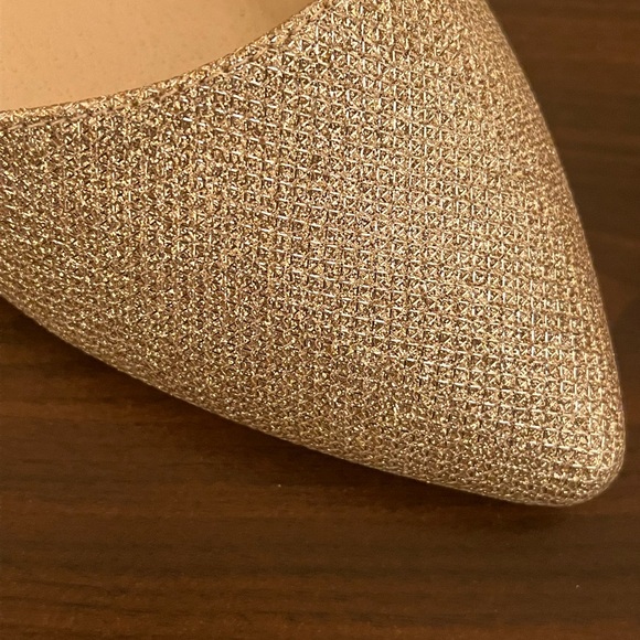 Dream Pair gold glitter formal flat shoe size 10 - Picture 3 of 6